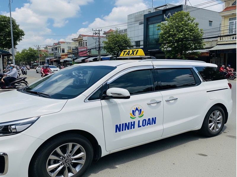 Dịch Vụ Taxi Ninh Loan Đức Trọng và các tuyến lân cận Ninh Loan là một xã thuộc huyện Đức Trọng, tỉnh Lâm Đồng, với vị trí giao thông thuận lợi. Dịch vụ taxi Ninh Loan Đức Trọng không chỉ phục vụ nhu cầu di chuyển trong nội huyện mà còn kết nối với các khu vực lân cận như Đà Loan một cách hiệu quả.